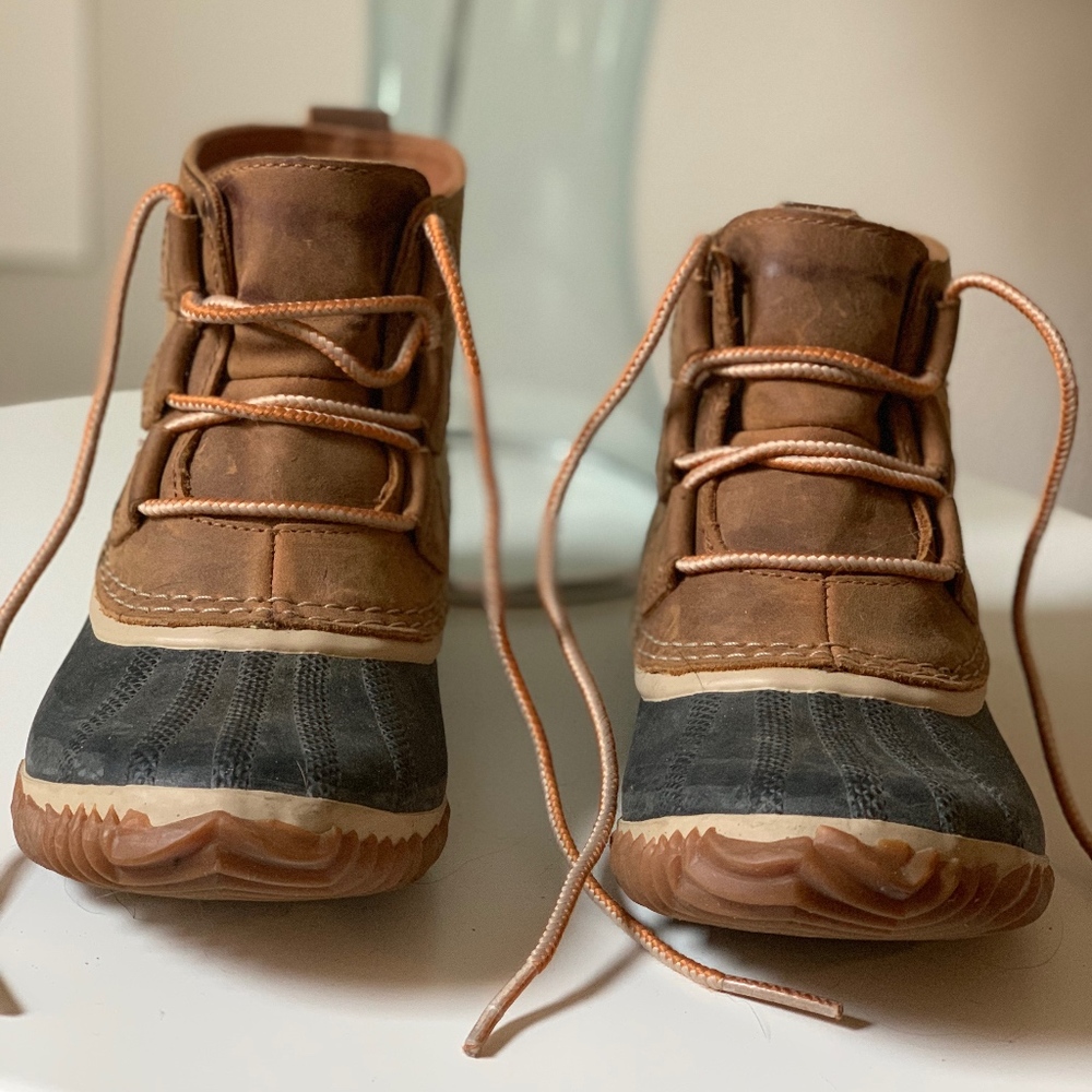 Sorel Out 'N About Leather Duck Boot